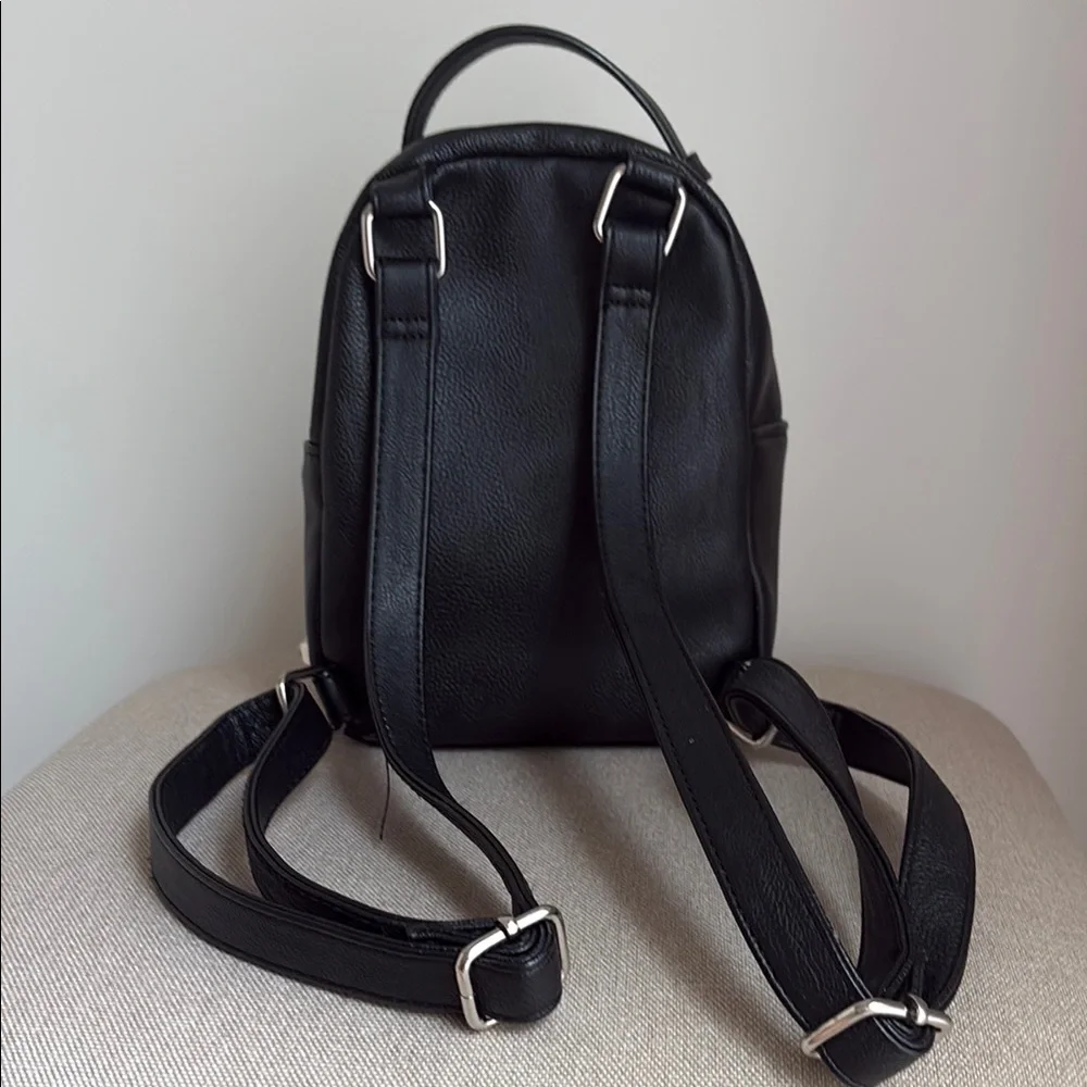 Betsey Johnson French Bulldog Frenchie Boston Terrier Dog Face Mini Backpack - Picture 2 of 10